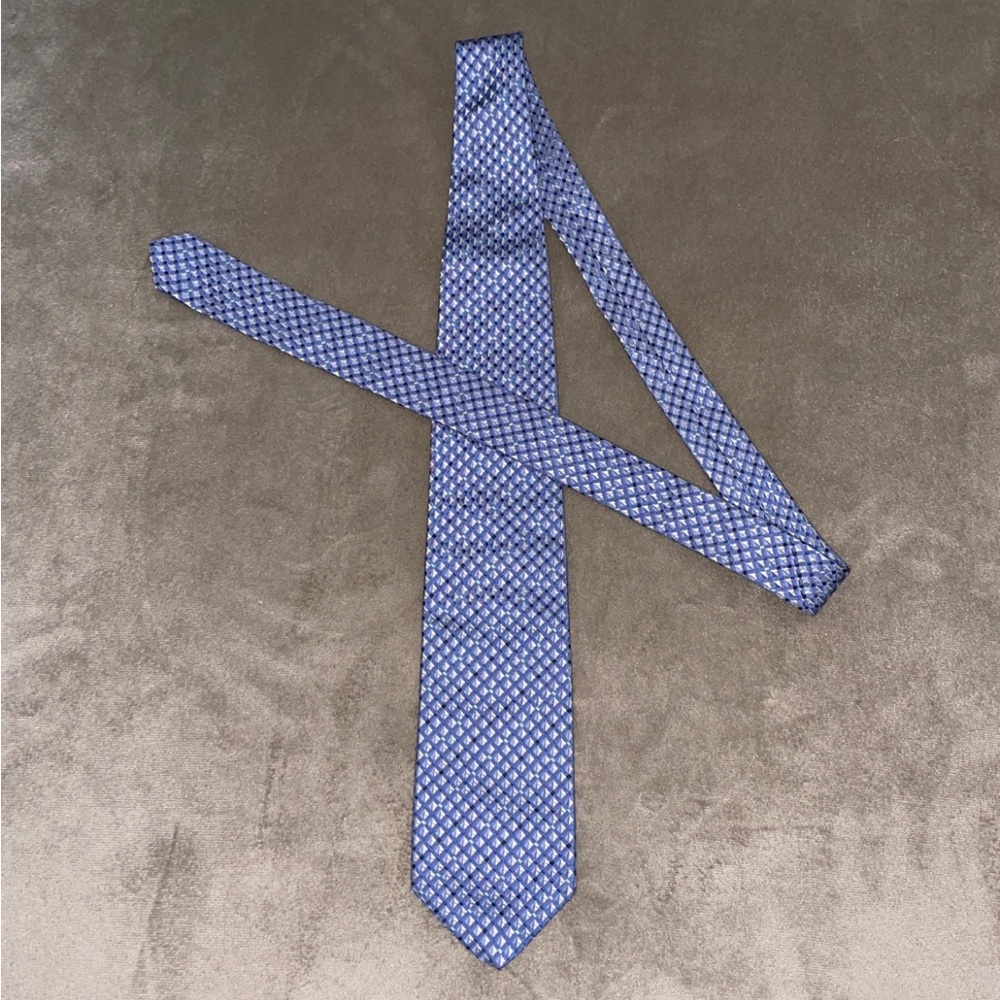 Hugo Boss Blue Patterned Men's tie